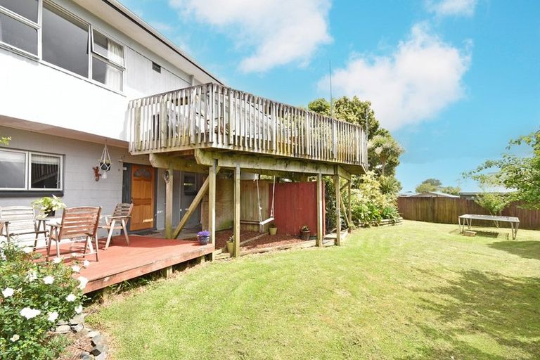 Photo of property in 2/90 Rosier Road, Glen Eden, Auckland, 0602