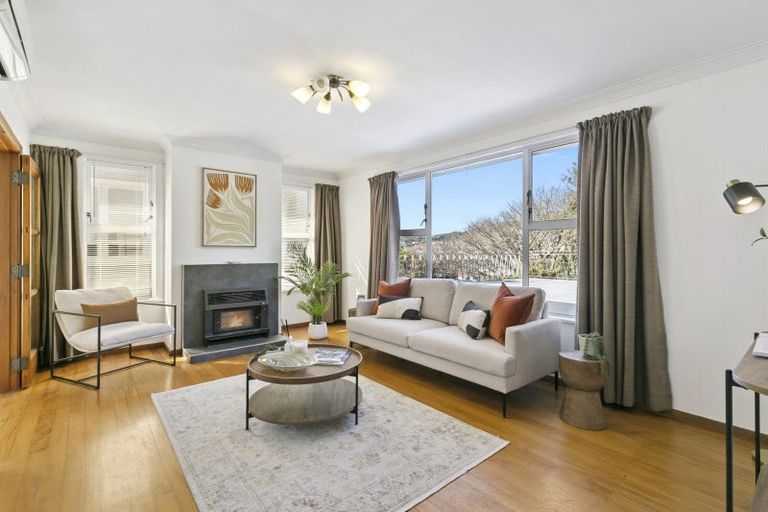 Photo of property in 347 Main Road, Tawa, Wellington, 5028