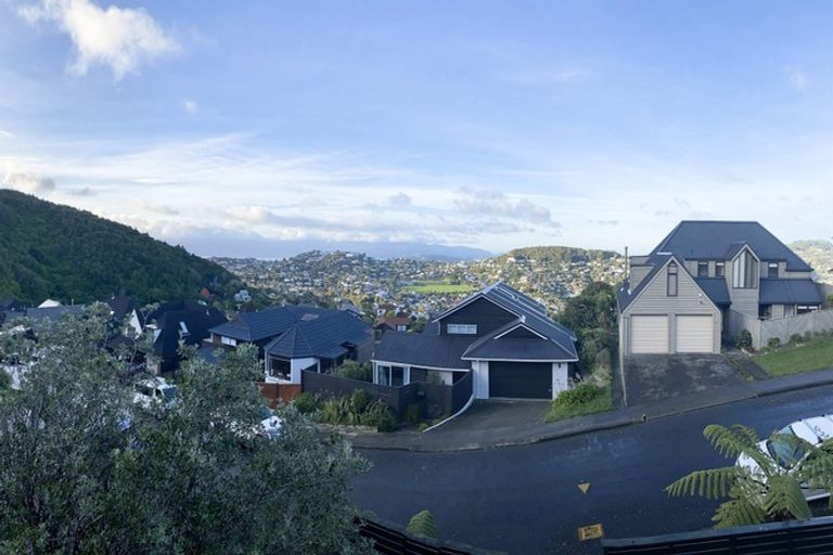 Photo of property in 22 Satara Crescent, Khandallah, Wellington, 6035