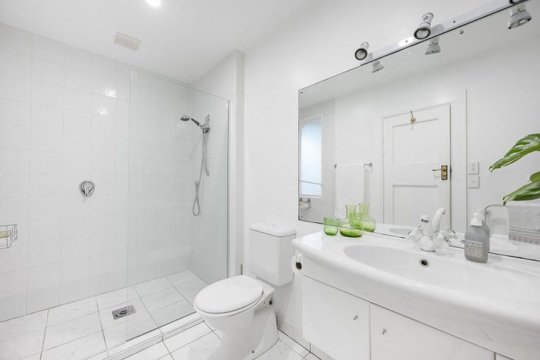 Photo of property in 151 Marine Parade, Eastbourne, Lower Hutt, 5013