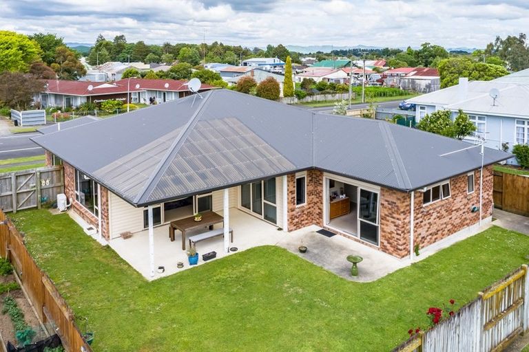 Photo of property in 63 Grey Street, Woodville, 4920