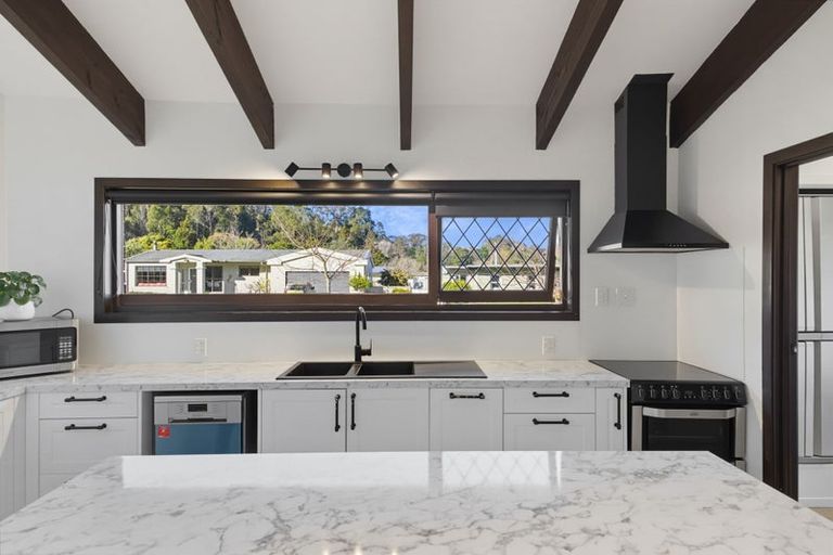 Photo of property in 20 Sunvale Crescent, Whataupoko, Gisborne, 4010