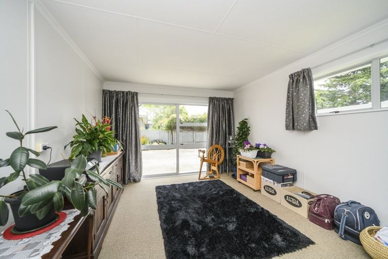 Photo of property in 4a Cedar Crescent, Feilding, 4702
