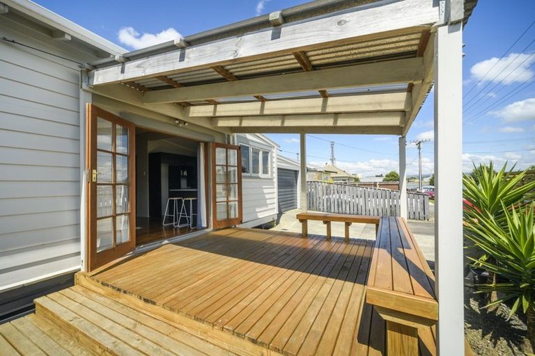 Photo of property in 9 Leeds Street, Milson, Palmerston North, 4414