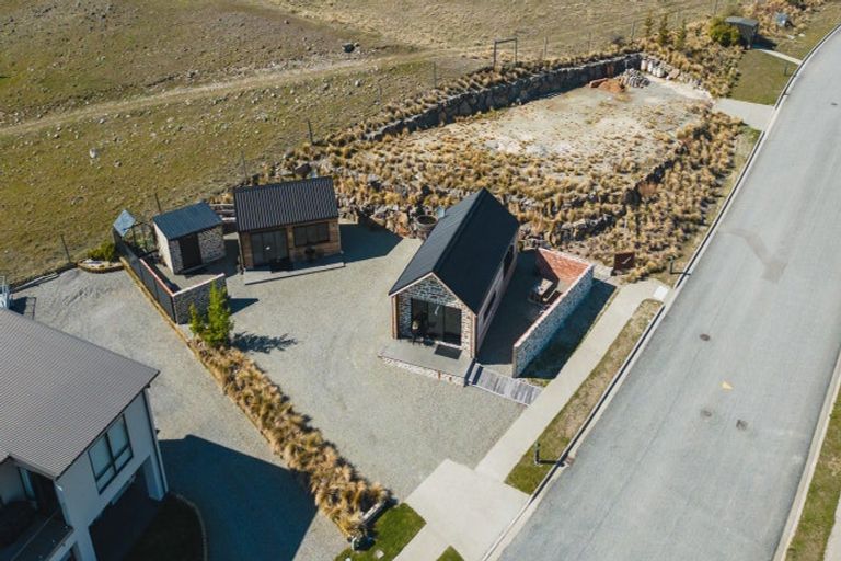 Photo of property in 5 Mistake Drive, Lake Tekapo, 7999