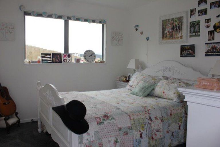 Photo of property in 7 Fern Court, Orewa, 0931