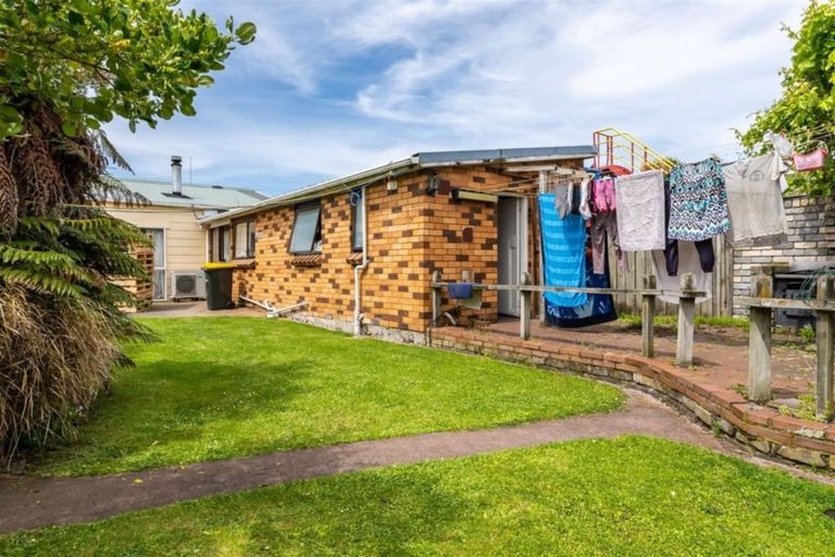 Photo of property in 18 Bradshaw Street, South Dunedin, Dunedin, 9012