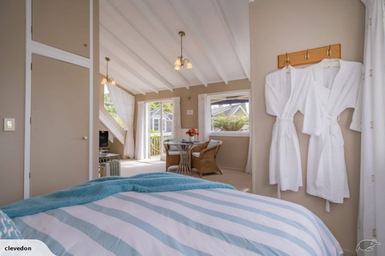 Photo of property in 2 Brenton Place, Whangamata, 3691