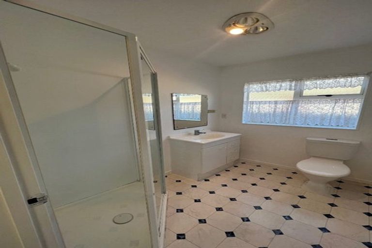 Photo of property in 5 Tampin Road, Hillpark, Auckland, 2102