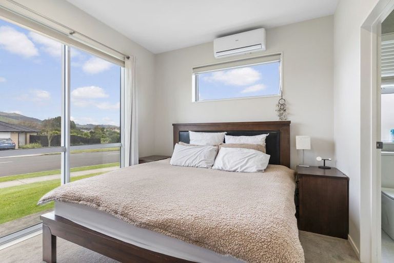 Photo of property in 35 Harriet Johnston Drive, Pokeno, 2402