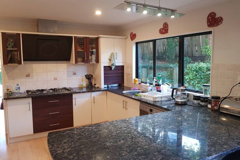 Photo of property in 28 Langana Avenue, Browns Bay, Auckland, 0630