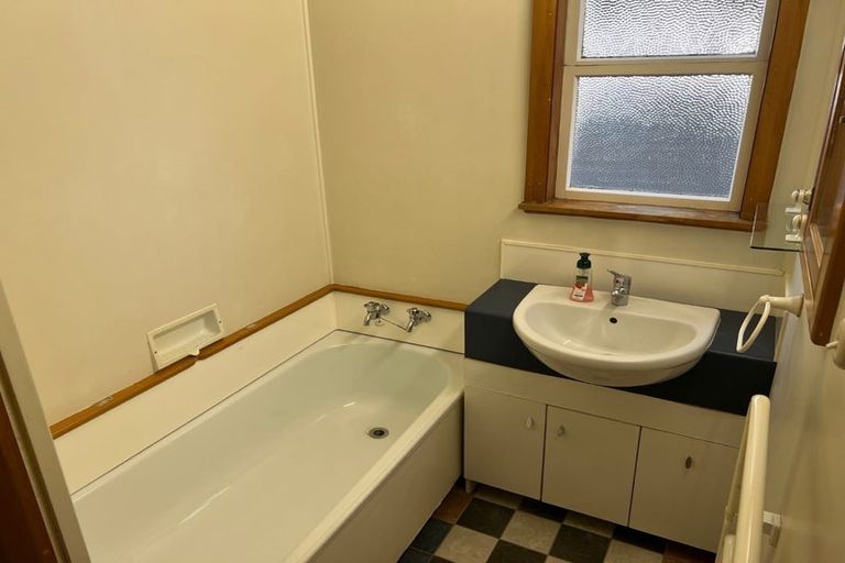 Photo of property in 37 Bedford Road, Marewa, Napier, 4110