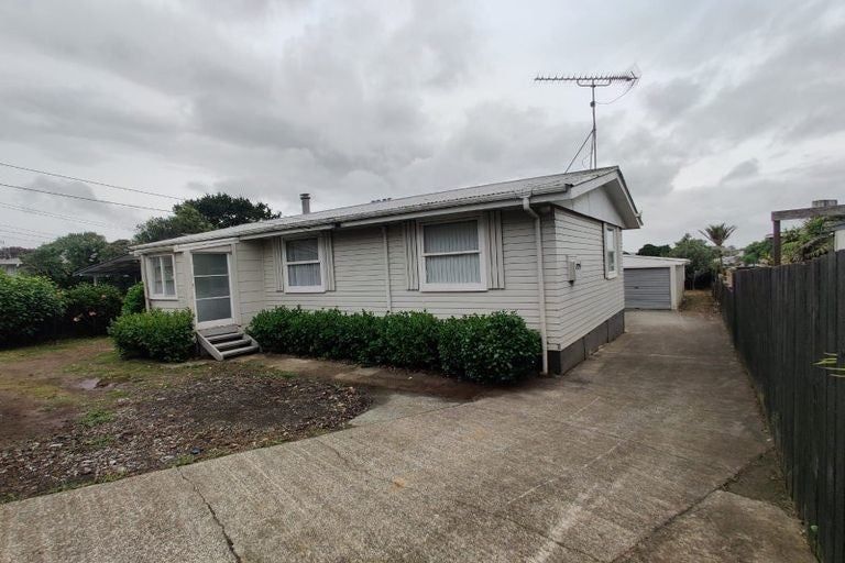 Photo of property in 92 Friedlanders Road, Manurewa, Auckland, 2102