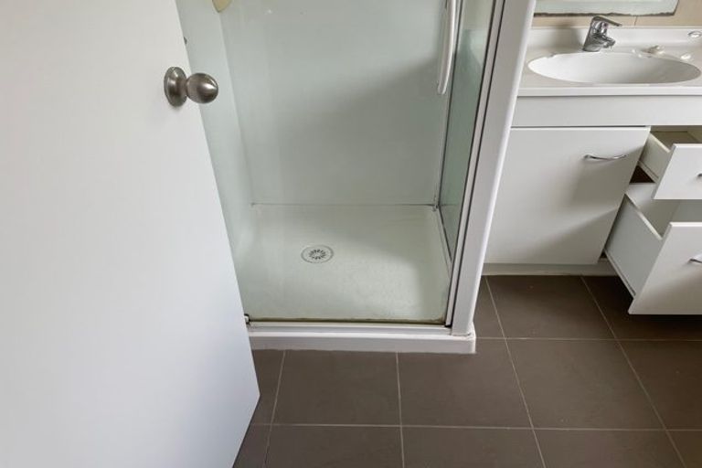 Photo of property in 104 Spinella Drive, Bayview, Auckland, 0629