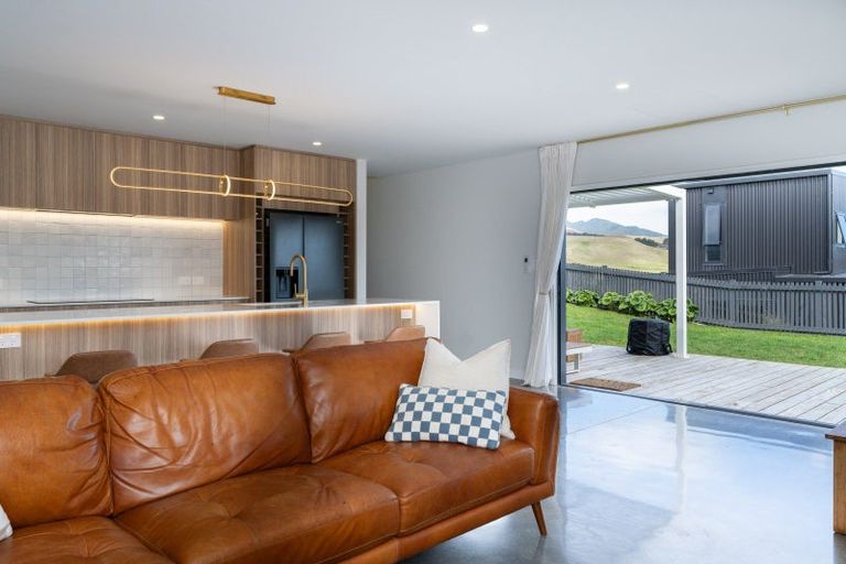 Photo of property in 2 Taeore Lane, Raglan, 3225