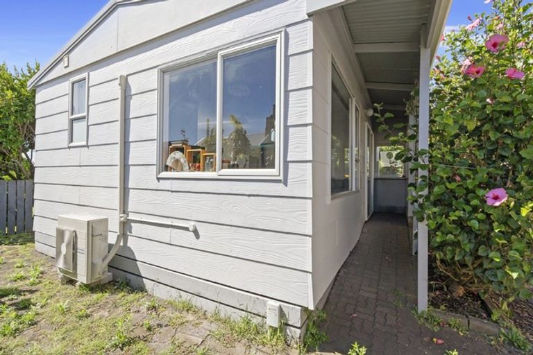 Photo of property in 84a Buller Street, New Plymouth, 4312