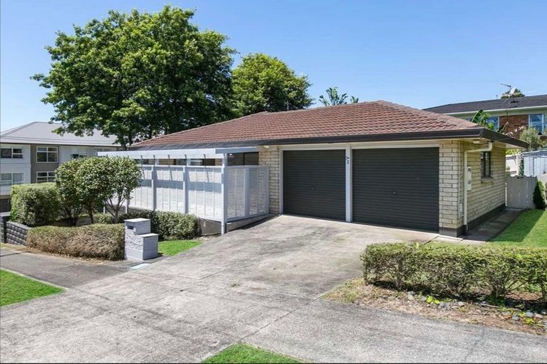 Photo of property in 1/2 West Street, Papakura, 2110