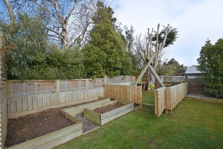 Photo of property in 205 Dunns Road, Otatara, Invercargill, 9879