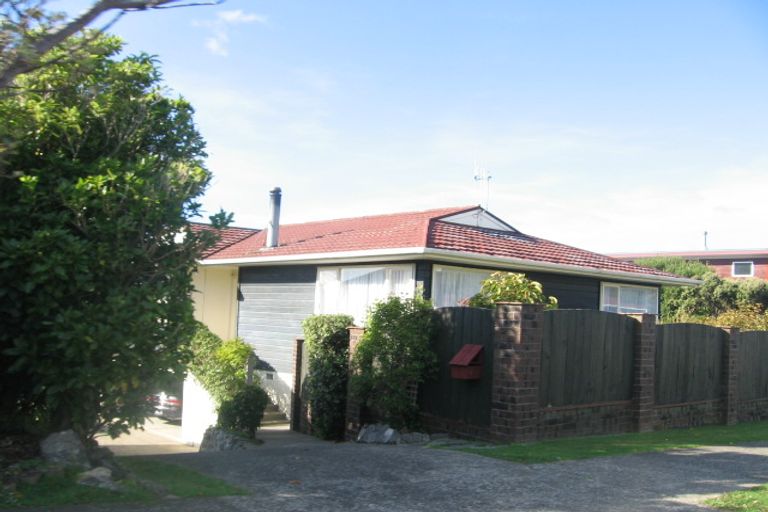 Photo of property in 43 Discovery Drive, Whitby, Porirua, 5024