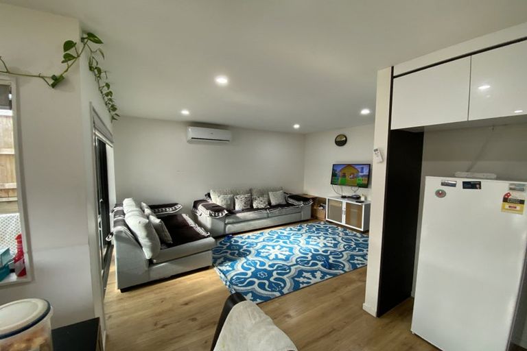 Photo of property in 57c Seabrook Avenue, New Lynn, Auckland, 0600