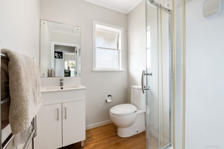 Photo of property in 6/13 Creamer Avenue, Belmont, Auckland, 0622