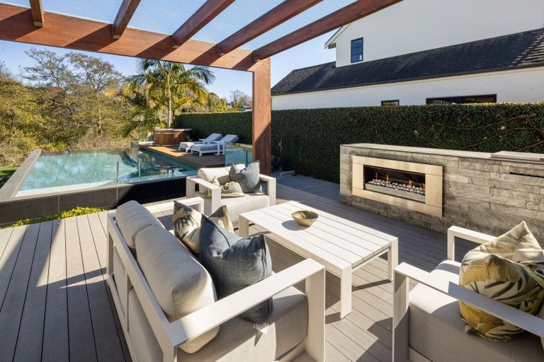 Photo of property in 553 River Road, Fairfield, Hamilton, 3214