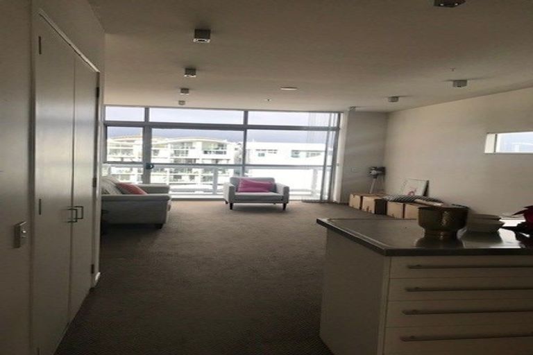 Photo of property in Sol Apartments, 35 Jessie Street, Te Aro, Wellington, 6011