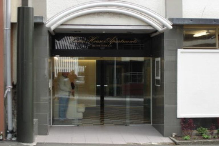 Photo of property in Hume House, 18/152 The Terrace, Wellington Central, Wellington, 6011