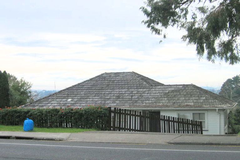 Photo of property in 309 Don Buck Road, Massey, Auckland, 0614