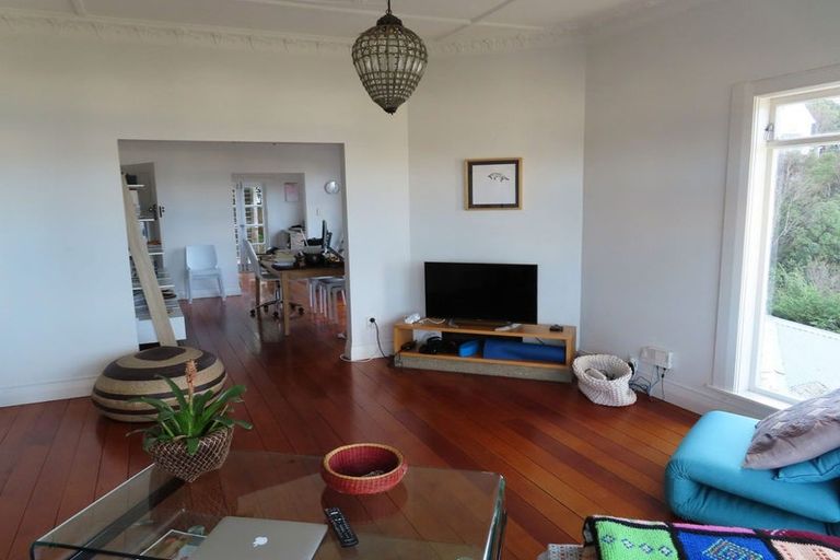 Photo of property in 16 Grosvenor Terrace, Thorndon, Wellington, 6011