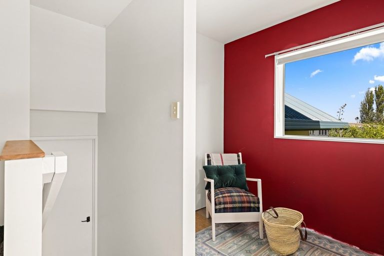 Photo of property in 43 Cumberland Street, Leigh, 0985