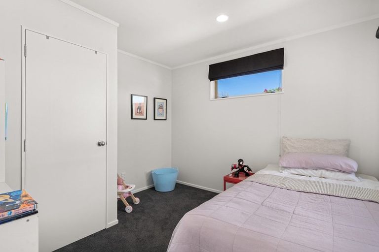 Photo of property in 17 Arrowfield Drive, Pyes Pa, Tauranga, 3112