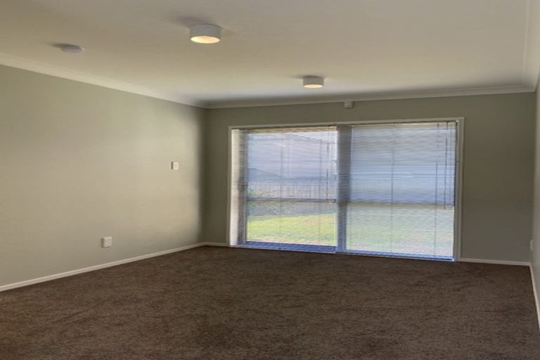 Photo of property in 13 Crossandra Drive, Mangere, Auckland, 2022