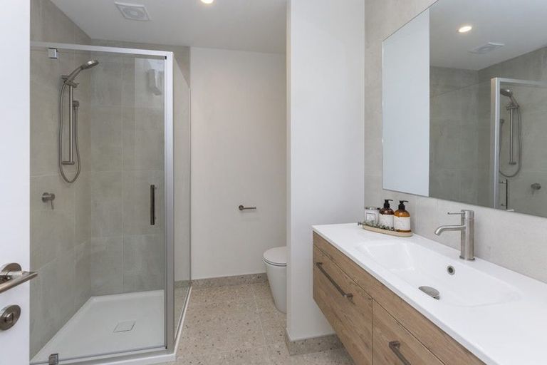 Photo of property in 3/133 Blighs Road, Strowan, Christchurch, 8052