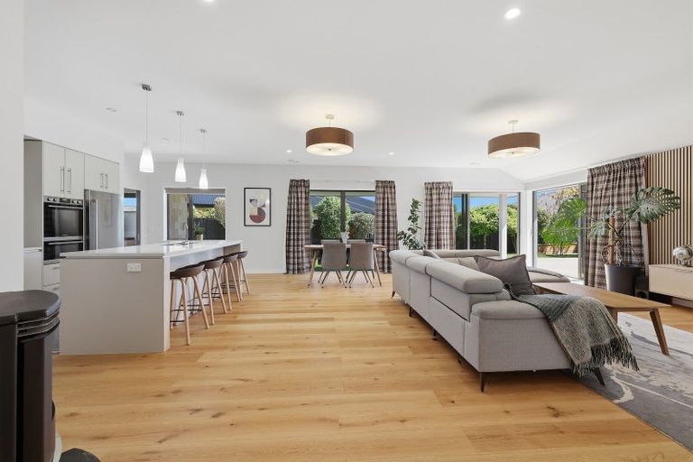 Photo of property in 8 Silver Springs Boulevard, Mosgiel, 9024