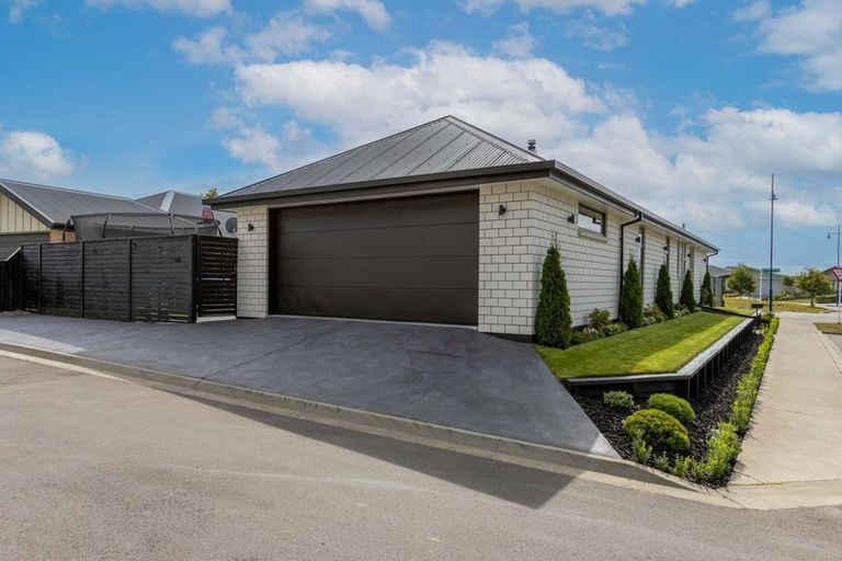 Photo of property in 17 Aroha Street, Pegasus, 7612