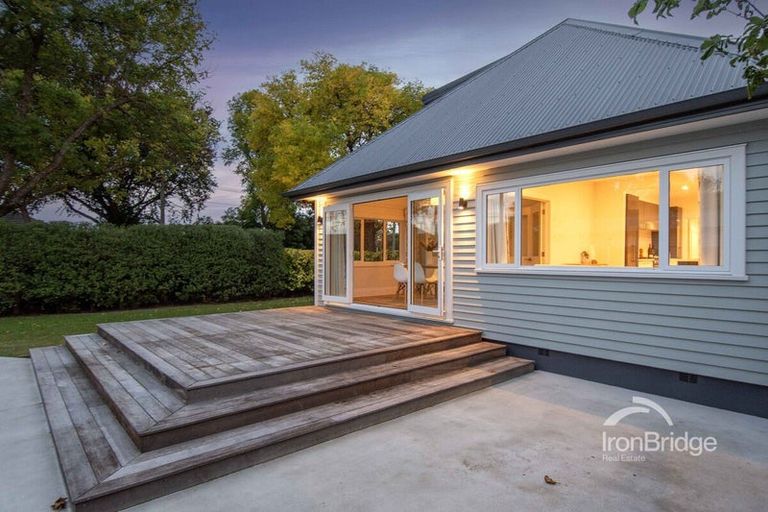 Photo of property in 241 Weston Road, St Albans, Christchurch, 8052