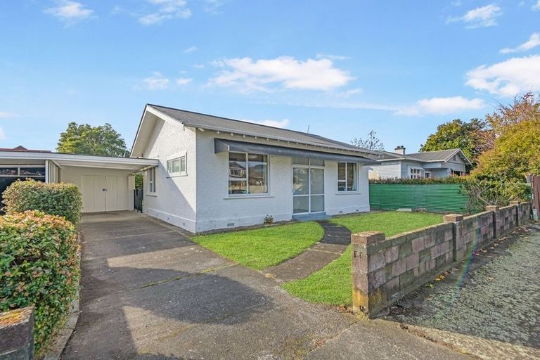 Photo of property in 5 Sydney Street, Palmerston North, 4414