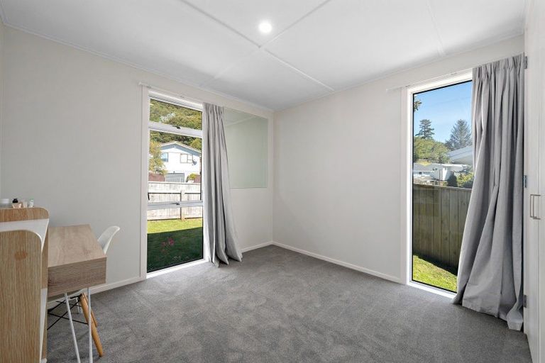 Photo of property in 35 Antrim Crescent, Wainuiomata, Lower Hutt, 5014