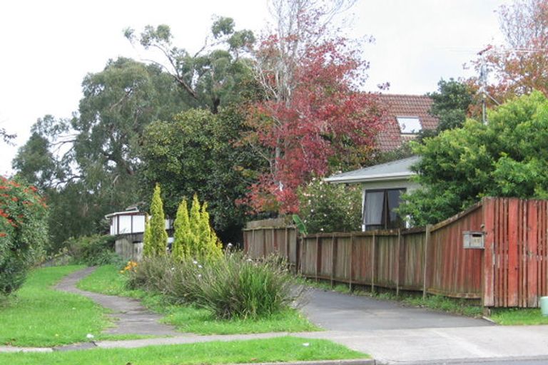 Photo of property in 47 Botany Road, Botany Downs, Auckland, 2010