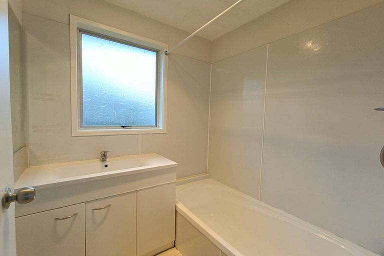 Photo of property in 27 Sandrine Avenue, Clover Park, Auckland, 2019