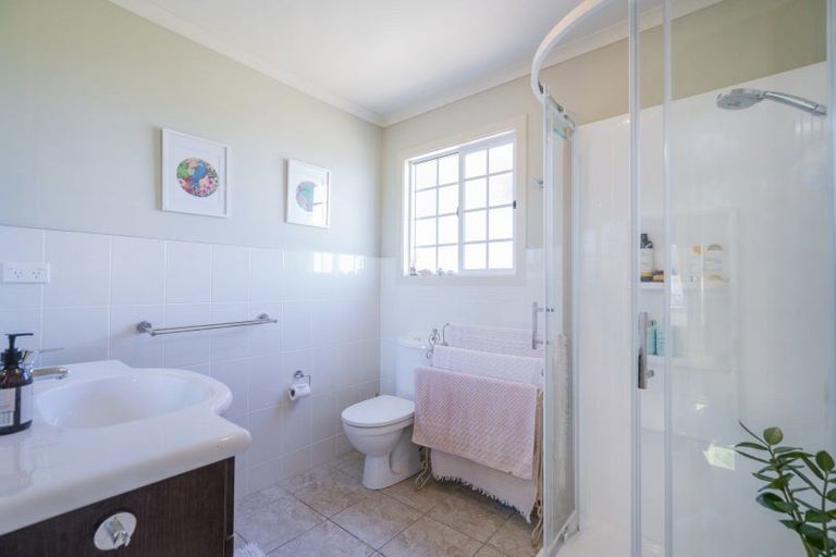 Photo of property in 5 Wells Place, Whitianga, 3510