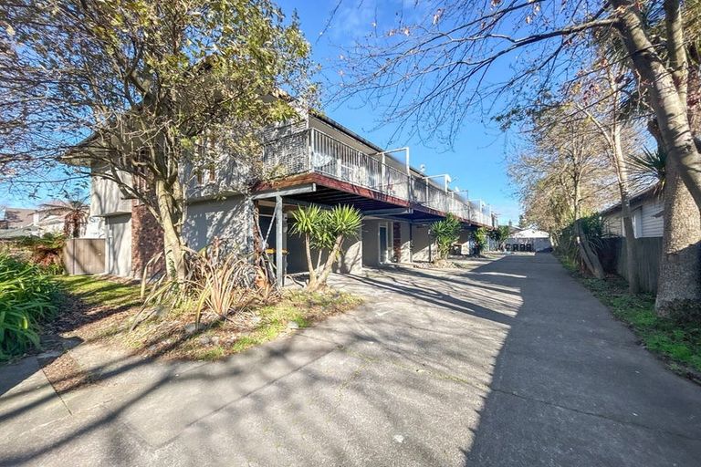 Photo of property in 2/88 Victoria Avenue, Palmerston North, 4410
