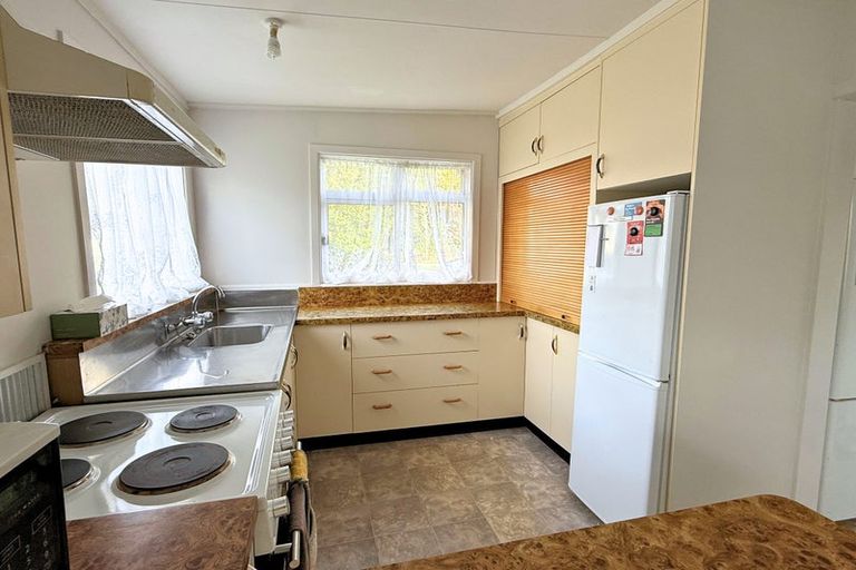 Photo of property in 3 Caversham Road, Westmere, Whanganui, 4501