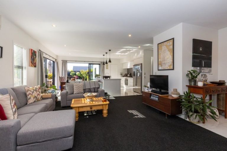 Photo of property in 7 Whitau Place, Marshland, Christchurch, 8083