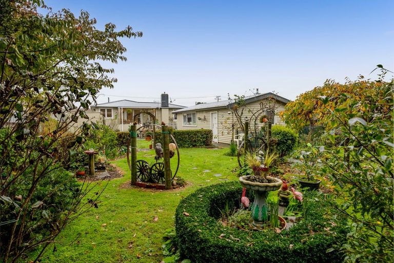 Photo of property in 50 Reid Avenue, Hawera, 4610