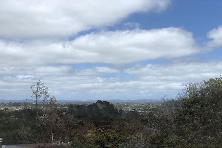 Photo of property in 25a Kyle Road, Greenhithe, Auckland, 0632