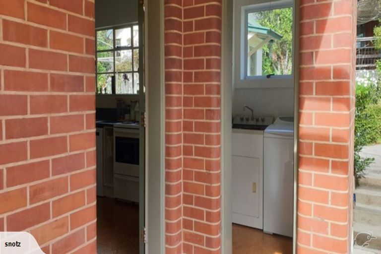 Photo of property in 18 Newgate Street, Picton, 7220