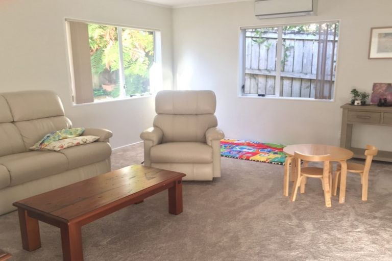 Photo of property in 1/106 Stapleford Crescent, Browns Bay, Auckland, 0630
