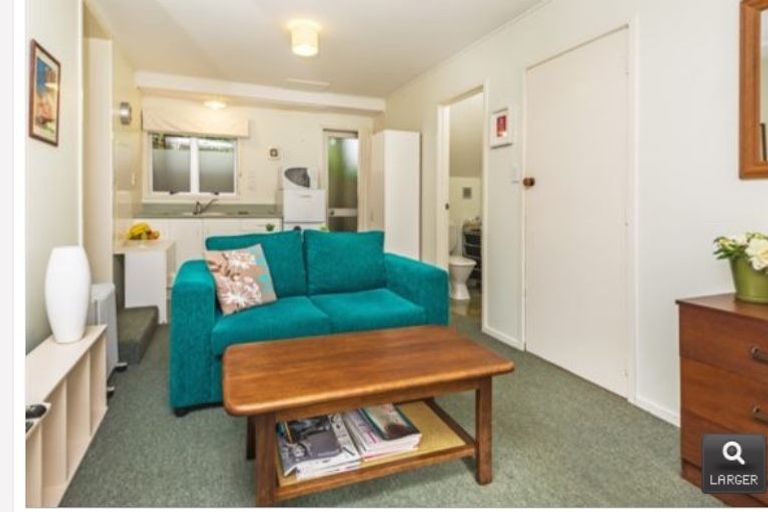 Photo of property in 1/3 Pohutukawa Avenue, Shelly Park, Auckland, 2014